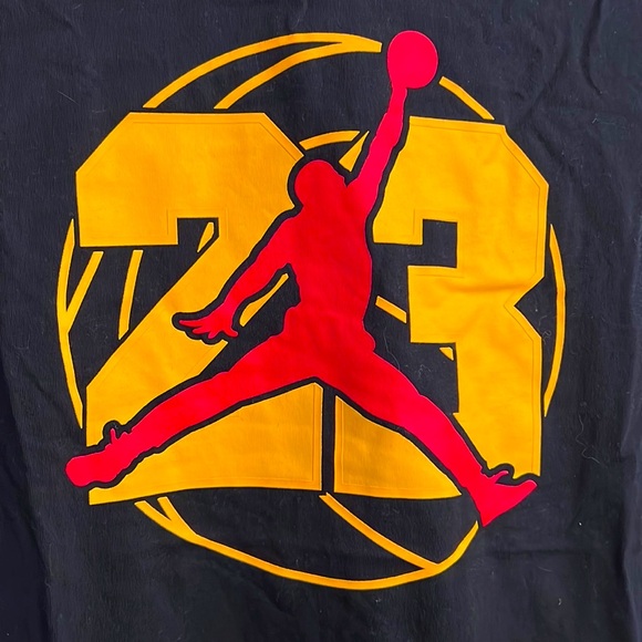 Michael Jordan #23 Chicago Bulls Basketball Jumpman Logo Black Tshirt Tee Men’s - Picture 3 of 5